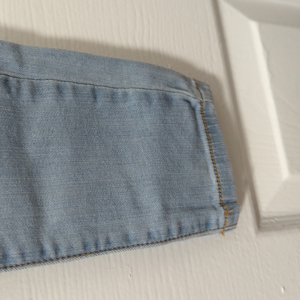 Light Blue Skinny Jeans - Picture 4 of 8